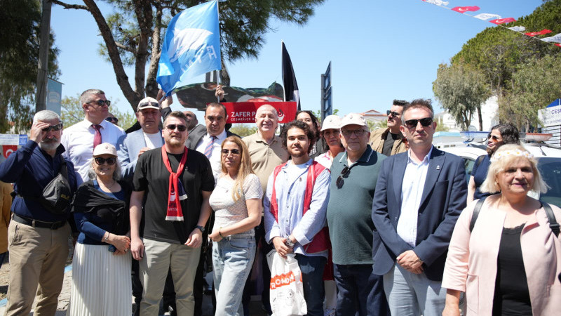 Özcan Pehlivanoğlu: Alaçatı’da Halkımızla Buluştuk Kahramanmaraş’ta Kaybettiğimiz Evlatlarımızı Rahmetle Andık