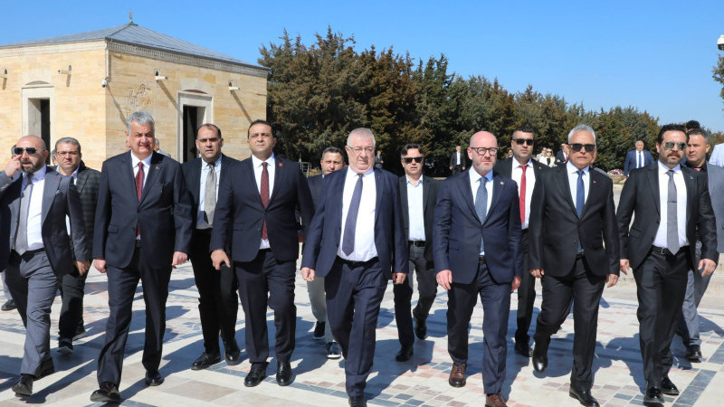 Edremit Belediyesi’nden Anıtkabir’e Anlamlı Ziyaret