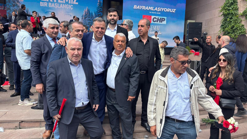 Barış Yarkadaş’a CHP Genel Merkezi’nde Yoğun İlgi
