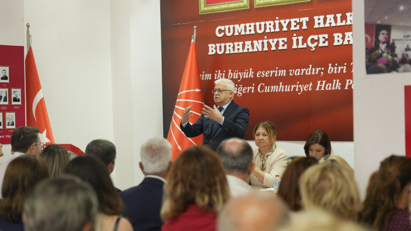 Ali Kemal Deveciler CHP Burhaniye’nin Bayramlaşma Programına Katıldı