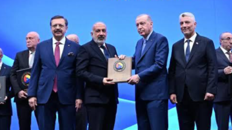 Diyarbakır’da Mehmet Kaya Tartışması Büyüyor: “Hangi Renkte Siyaset Yapıyor?”